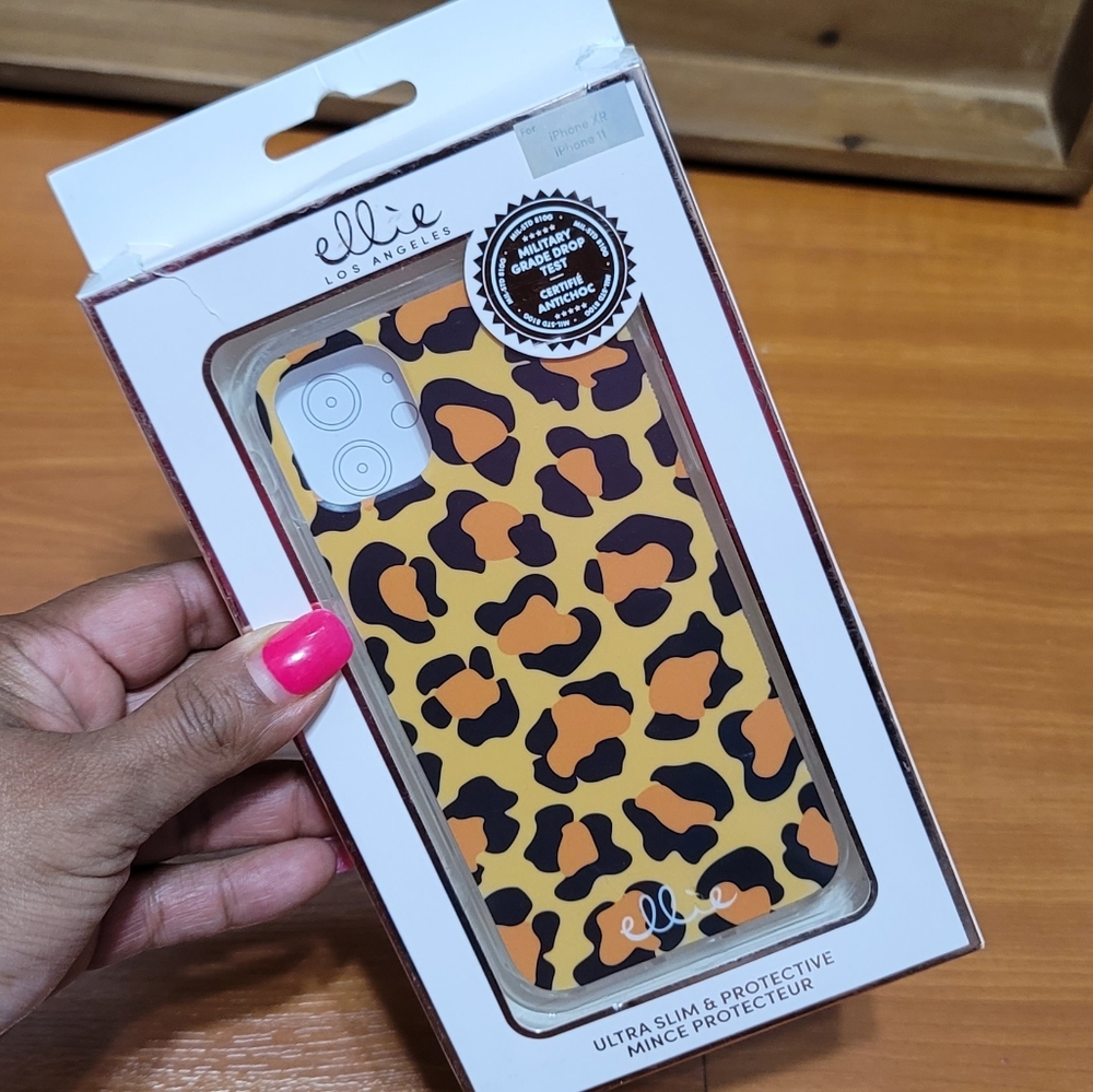 Ellie Los Angeles Leopard Animal Print IPhone 11 & XR Phone Case